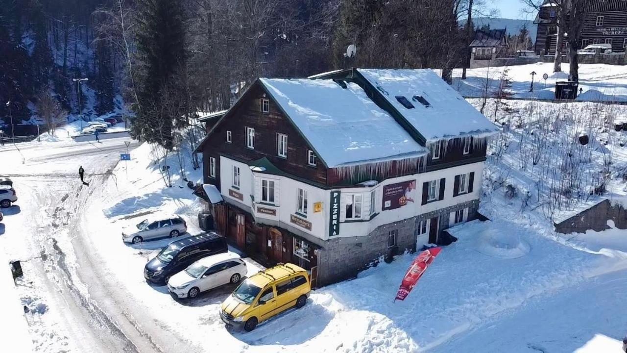 Penzion Sofinata & Pizzeria Špindlerŭv Mlýn Dış mekan fotoğraf